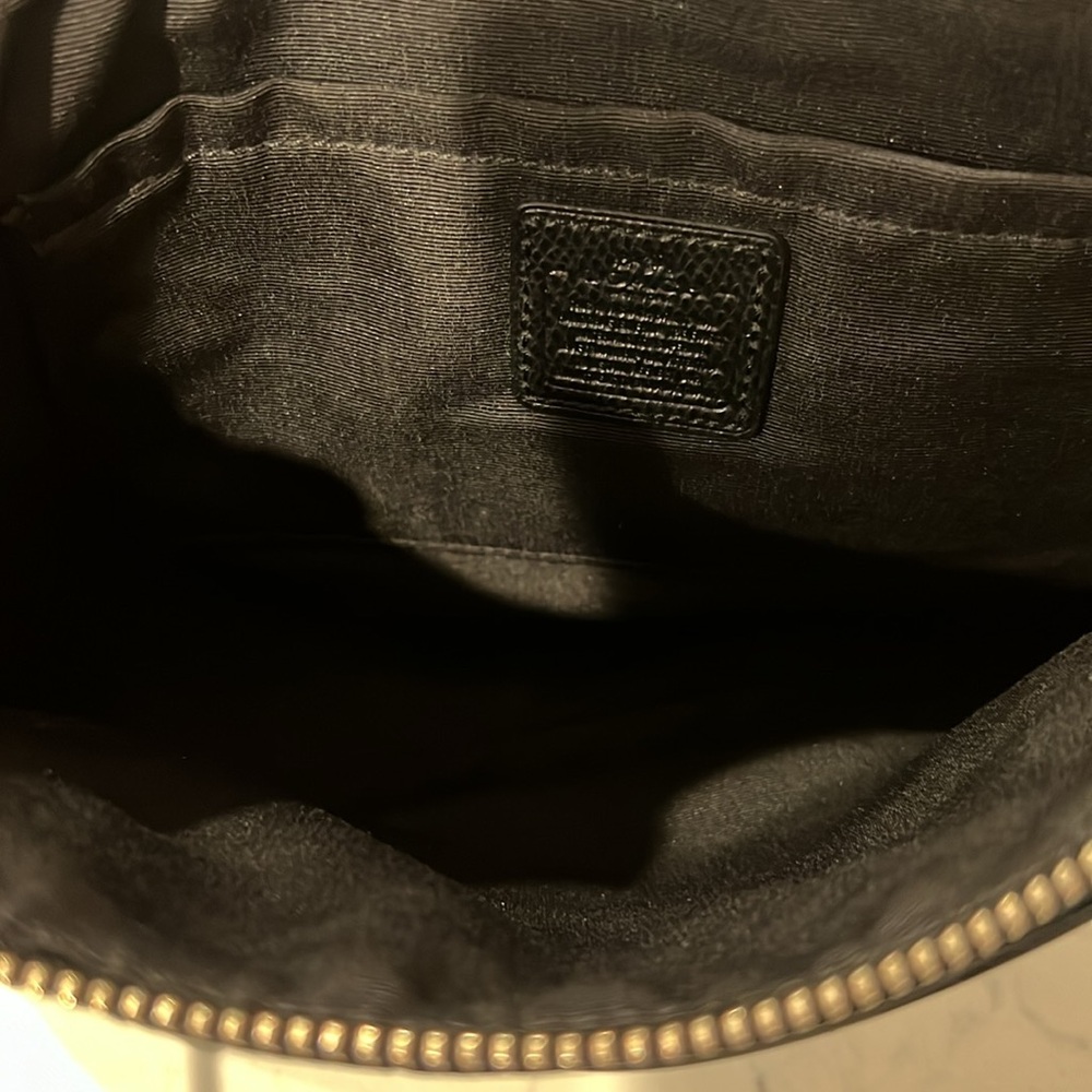Coach purse with matching wallet.  Used only a few times. - Picture 4 of 5